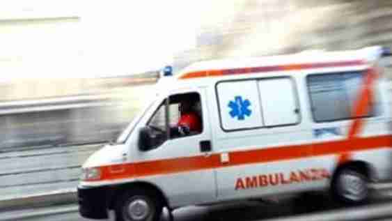 Taranto, incidente stradale: muoiono madre e figlio, ferito autista di Buonabitacolo