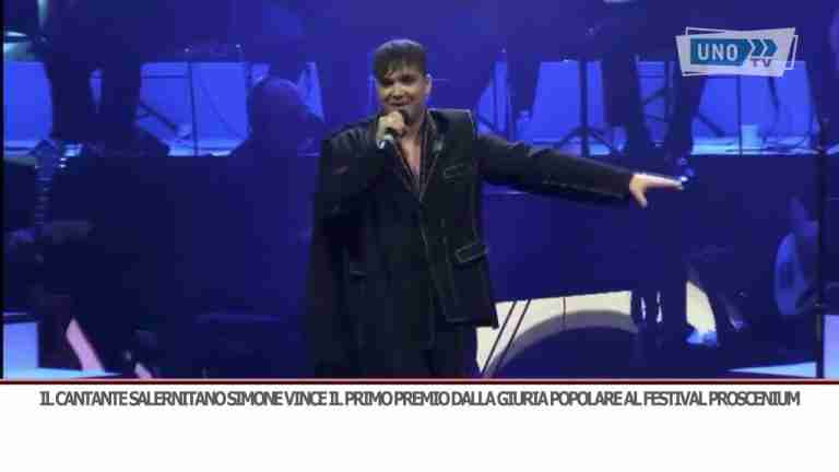 Il cantante salernitano Simone vince il premio della giuria popolare al Festival di Assisi